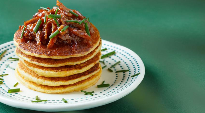 Pulled Pork on Corn Cakes