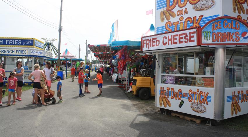 Multiple foods stands