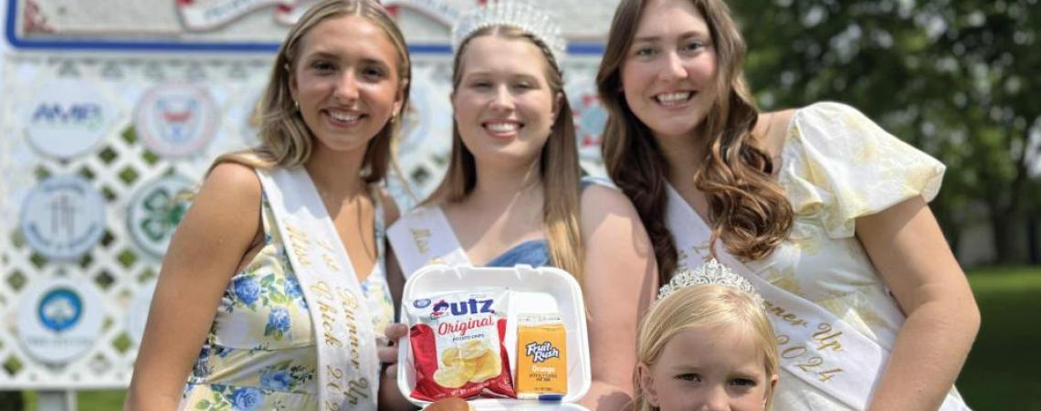 Four young ladies at the Versailles Poultry Days